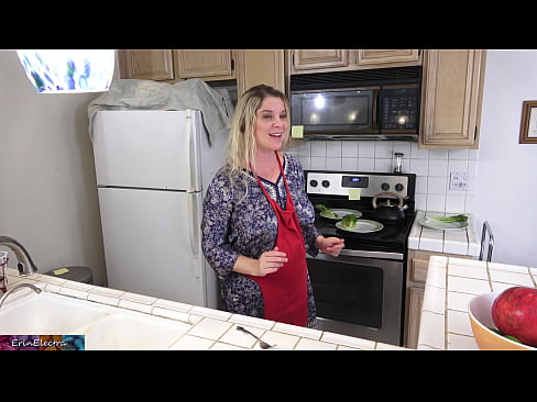 ❤️ Stepmom milking him in the kitchen before his date. ❤️❌ Super porn at en-gb.xinwen1288.top ❤
